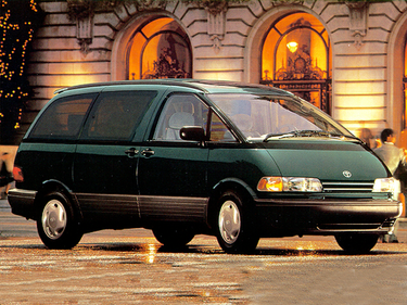 side view of 1995 Previa Toyota