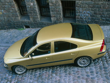 side view of 2002 S60 Volvo