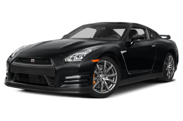 side view of 2016 GT-R Nissan