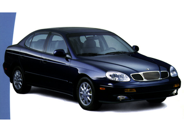 side view of 2002 Leganza Daewoo