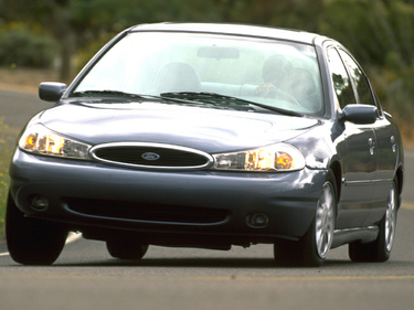 side view of 1999 Contour Ford