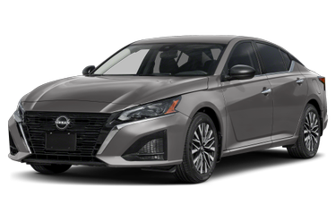 side view of 2025 Altima Nissan