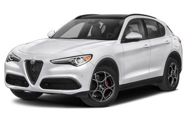 side view of 2023 Stelvio Alfa Romeo