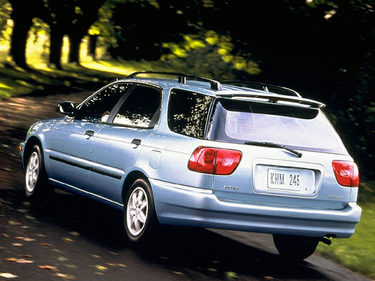 side view of 1998 Esteem Suzuki