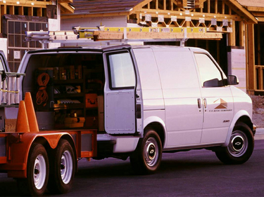 side view of 1999 Astro Chevrolet