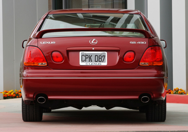 side view of 2004 GS 430 Lexus