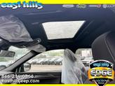 Thumbnail of 2025 Diamond Black Jeep Grand Cherokee