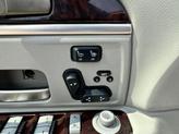 Thumbnail of 2011 White Lincoln Town Car