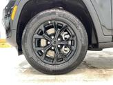 Thumbnail of 2025 Diamond Black Jeep Grand Cherokee L