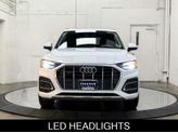 Thumbnail of 2021 Glacier White Metallic Audi Q5