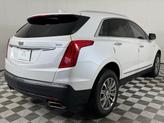 Thumbnail of 2018 Crystal White Tricoat Cadillac XT5