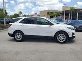 Thumbnail of 2022 Summit White Chevrolet Equinox