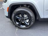 Thumbnail of 2025 Silver Zynith Jeep Grand Cherokee