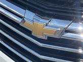 Thumbnail of 2022 Iridescent Pearl Tricoat Chevrolet Equinox