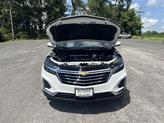 Thumbnail of 2022 Iridescent Pearl Tricoat Chevrolet Equinox