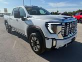 Thumbnail of 2024 White Frost Tri-Coat GMC Sierra 2500