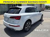 Thumbnail of 2022 Glacier White Metallic Audi Q5