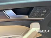 Thumbnail of 2022 Glacier White Metallic Audi Q5