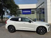 Thumbnail of 2023 Crystal White Metallic Volvo XC60