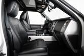 Thumbnail of 2017 White Ford Expedition