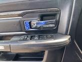 Thumbnail of 2016 Brilliant Black Crystal Pearlcoat RAM 1500