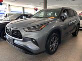 Thumbnail of 2021 Moon Dust Toyota Highlander