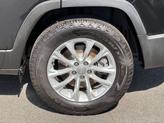 Thumbnail of 2020 Diamond Black Crystal Pearlcoat Jeep Cherokee