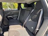 Thumbnail of 2020 Diamond Black Crystal Pearlcoat Jeep Cherokee