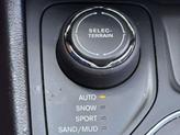 Thumbnail of 2020 Diamond Black Crystal Pearlcoat Jeep Cherokee