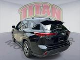 Thumbnail of 2023 Midnight Black Metallic Toyota Highlander