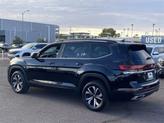 Thumbnail of 2025 Deep Black Pearl Volkswagen Atlas