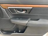 Thumbnail of 2018 White Diamond Pearl Honda CR-V