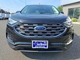 Thumbnail of 2022 Agate Black Metallic Ford Edge