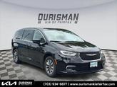 Thumbnail of 2024 Diamond Black Crystal Pearlcoat Chrysler Pacifica Hybrid