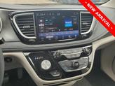 Thumbnail of 2022 Bright White Clearcoat Chrysler Pacifica