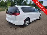 Thumbnail of 2022 Bright White Clearcoat Chrysler Pacifica
