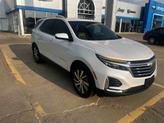 Photo of 2022 Iridescent Pearl Tricoat Chevrolet Equinox