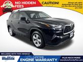 Photo of 2022 Midnight Black Metallic Toyota Highlander