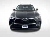 Thumbnail of 2022 Midnight Black Metallic Toyota Highlander
