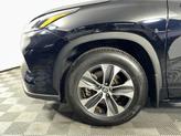 Thumbnail of 2022 Midnight Black Metallic Toyota Highlander