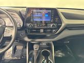 Thumbnail of 2022 Ruby Flare Pearl Toyota Highlander