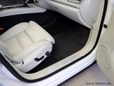 Thumbnail of 2020 Crystal White Metallic Volvo XC60