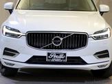 Thumbnail of 2020 Crystal White Metallic Volvo XC60