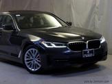 Thumbnail of 2022 Dark Graphite Metallic BMW 530