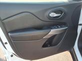 Thumbnail of 2022 Bright White Clearcoat Jeep Cherokee