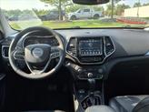 Thumbnail of 2022 Bright White Clearcoat Jeep Cherokee