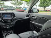 Thumbnail of 2022 Diamond Black Jeep Cherokee