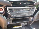 Thumbnail of 2022 Platinum White Pearl Honda Passport