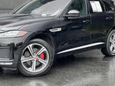 Photo of 2017 Ebony Black Jaguar F-PACE