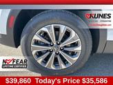 Thumbnail of 2025 Summit White Buick Envision